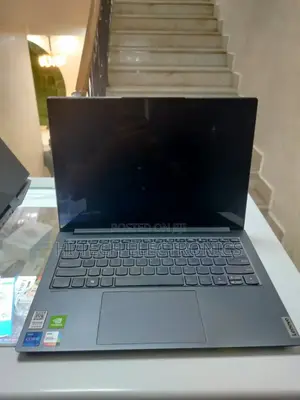 New Laptop Lenovo Yoga 700 16GB Intel Core I7 SSD 512GB