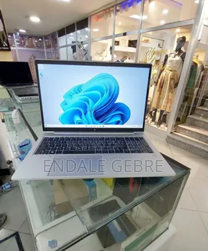 New Laptop HP EliteBook 840 G7 16GB Intel Core I5 SSD 512GB