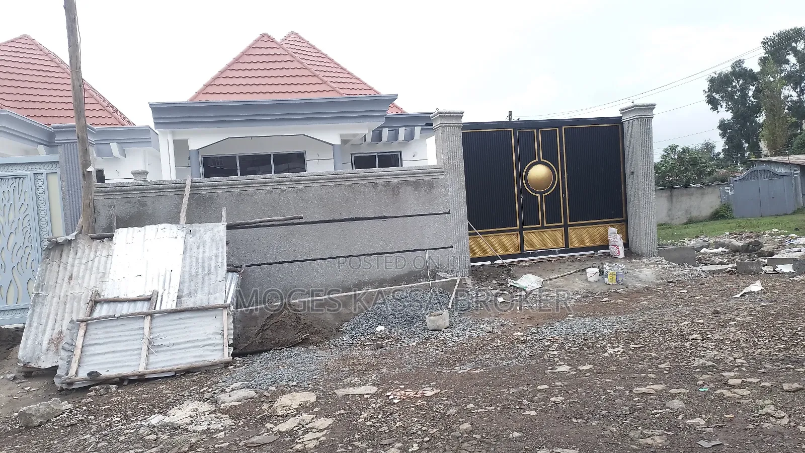 Furnished 3bdrm Villa in ሰሚት ሲኤም ሲ ፍየል ቤት, Yeka for sale