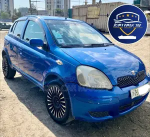 Photo - Toyota Vitz 2003 Blue