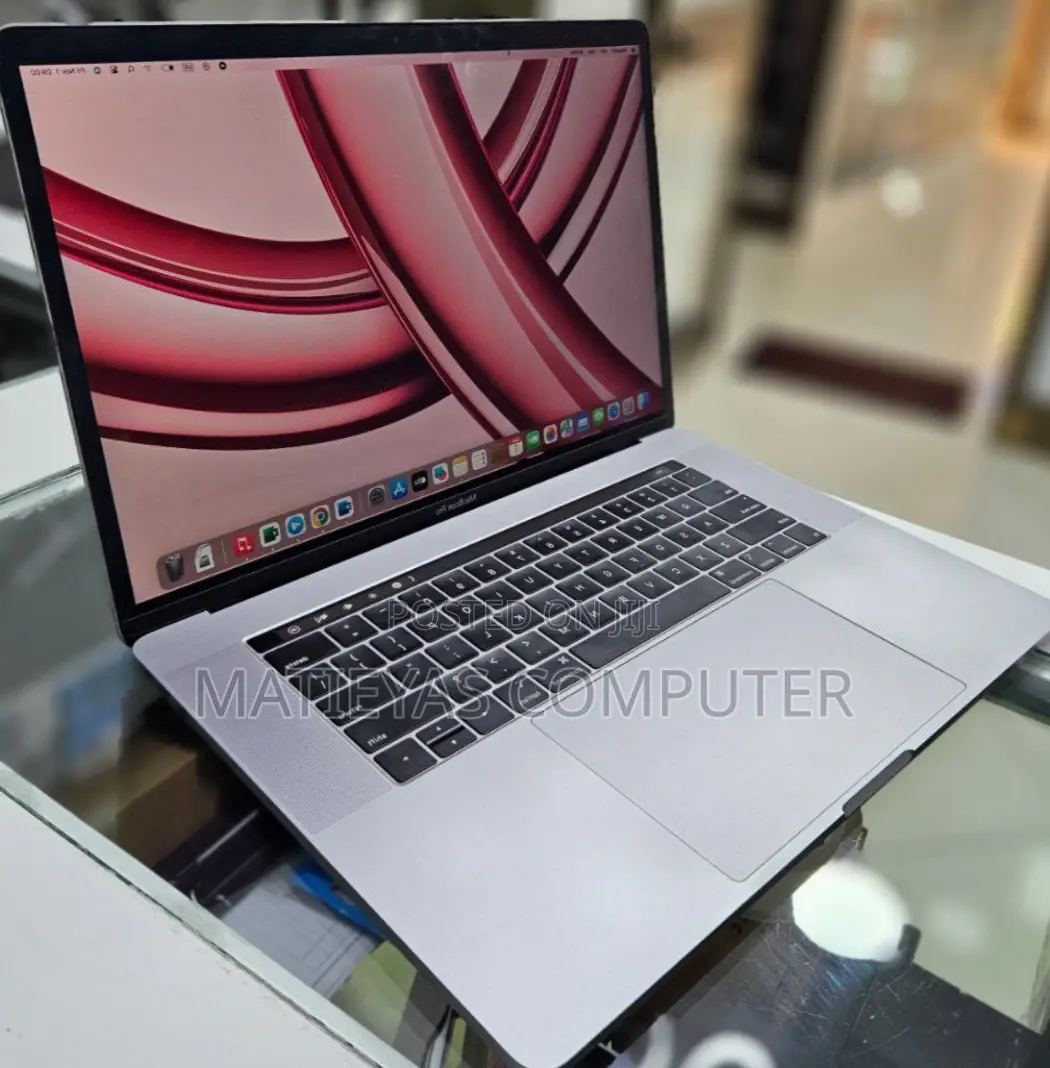 New Laptop Apple MacBook Pro 2019 16GB Intel Core I9 SSD 1T