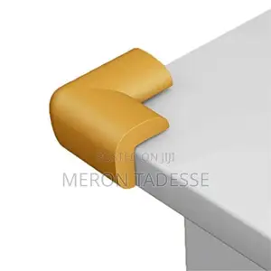 ልጆች ጠርዝ ጋር ሲጋጩ እንዳይጎዳ የሚደረግ የጠርዝ መከላከያ Baby Proof Your House