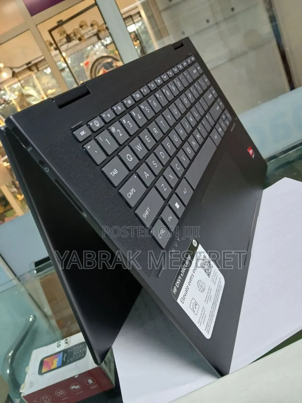 New Laptop HP Envy X360 8GB AMD Ryzen 7 SSD 512GB