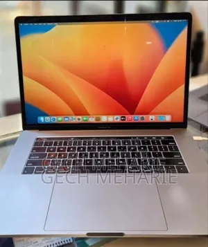 Photo - New Laptop Apple MacBook Pro 2018 32GB Intel Core i9 SSD 1T