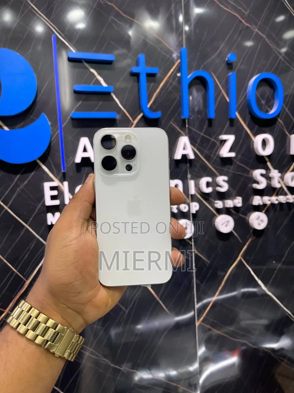 New Apple iPhone 15 Pro 128 GB White