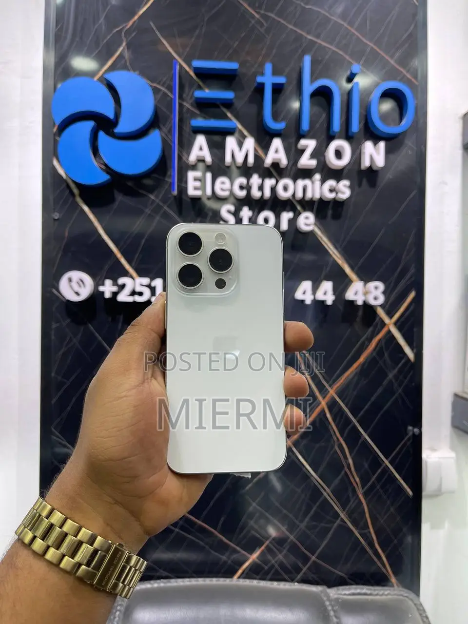 New Apple iPhone 15 Pro 128 GB White