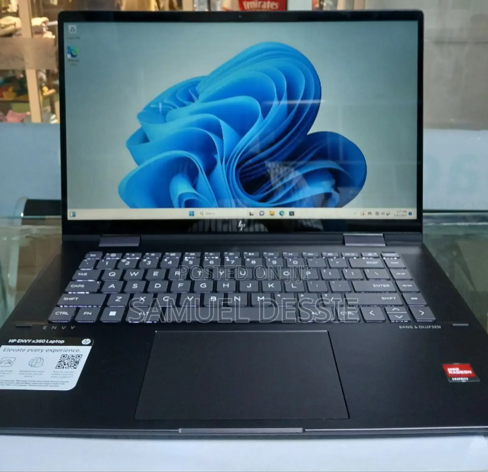 New Laptop HP Envy X360 8GB AMD Ryzen 5 SSD 512GB