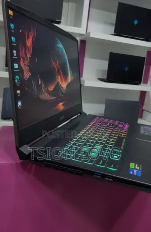 Photo - New Laptop MSI Crosshair 15 B12U 16GB Intel Core I7 SSD 1T