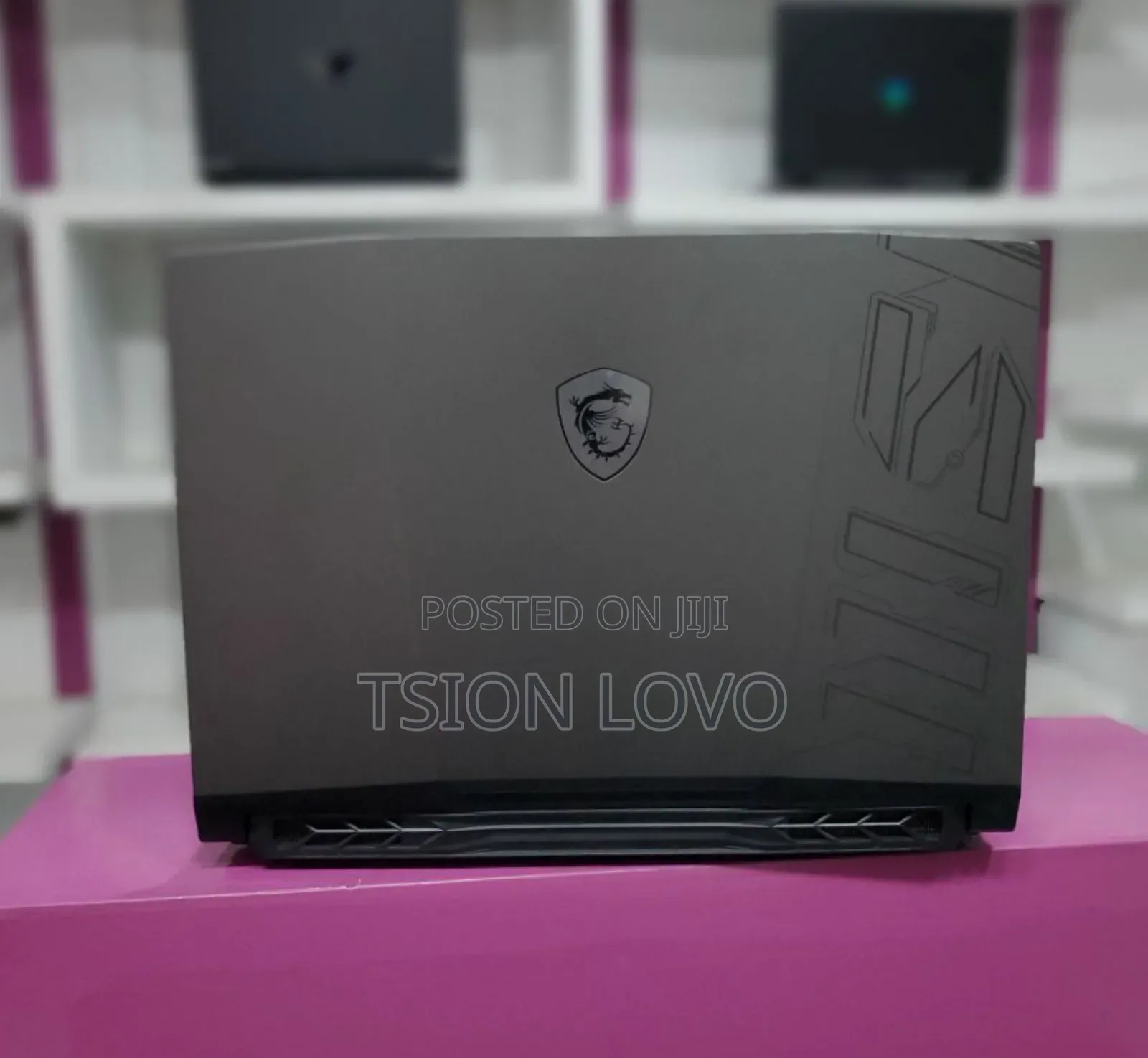 New Laptop MSI Crosshair 15 B12U 16GB Intel Core I7 SSD 1T