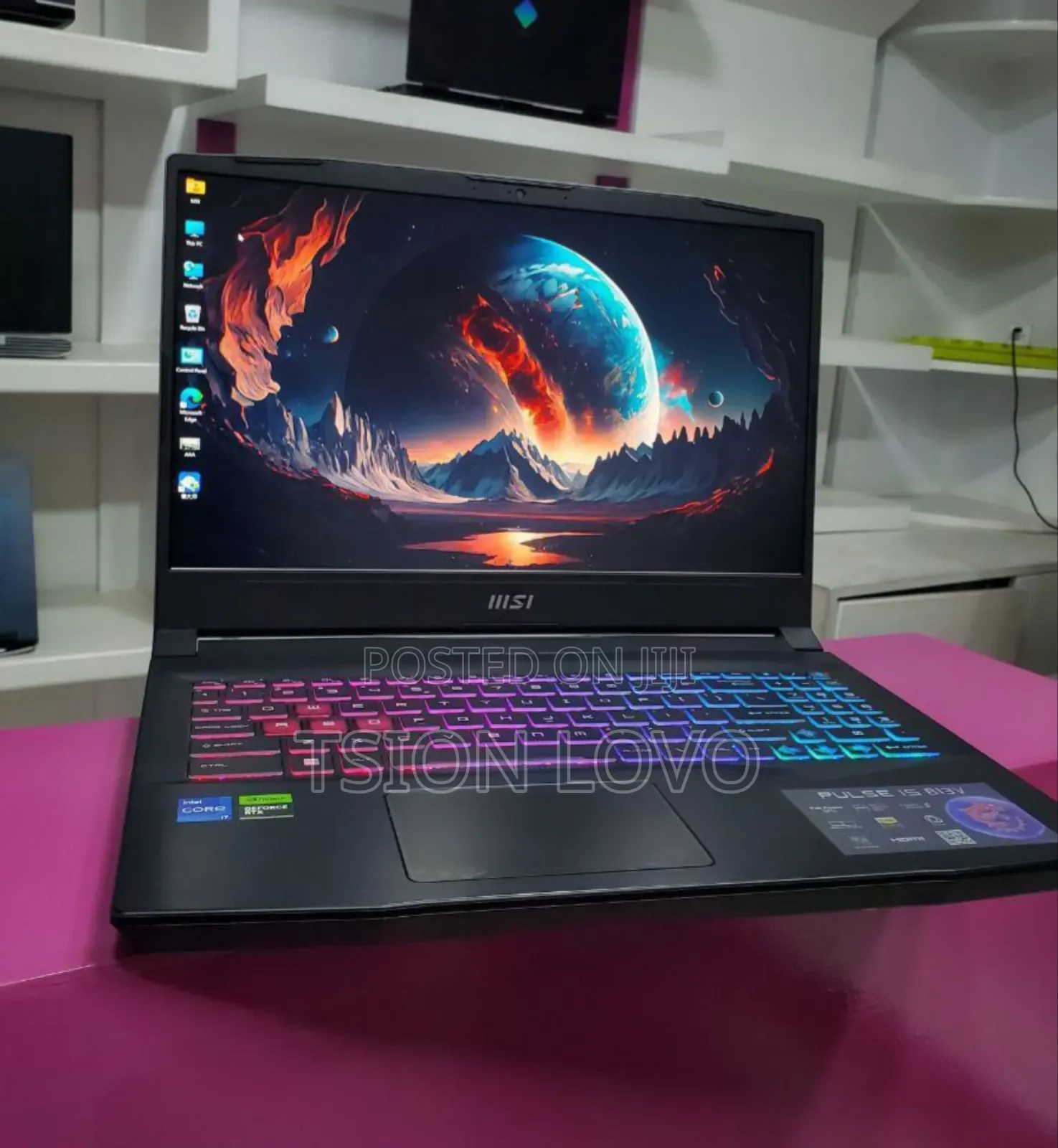 New Laptop MSI Crosshair 15 B12U 16GB Intel Core I7 SSD 1T