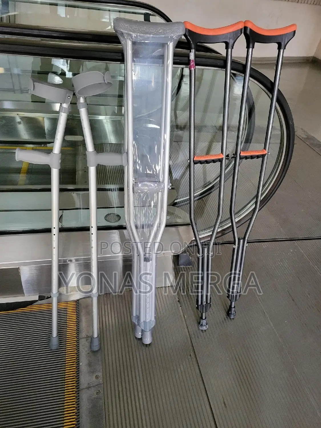 Flaming Aluminium Crutch Axillary፵0ክራንች፻~Crutches፩ Bilateral