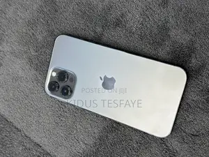 Photo - Apple iPhone 12 Pro Max 256 GB Black