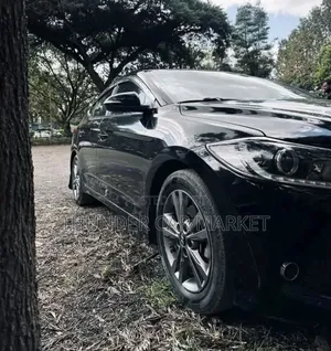 Hyundai Avante 2017 Black