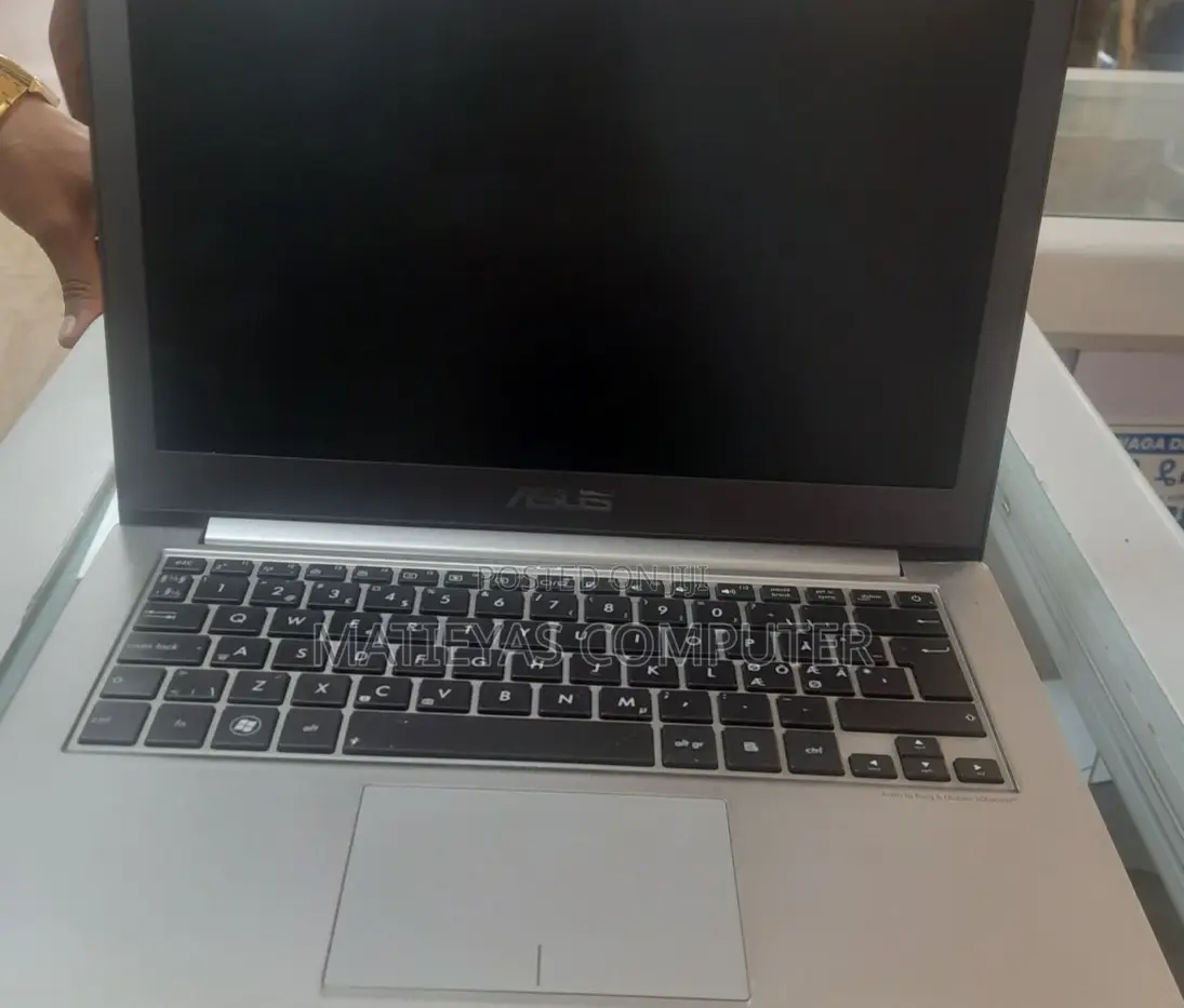 Laptop Asus 4GB Intel Core I3 HDD 500GB