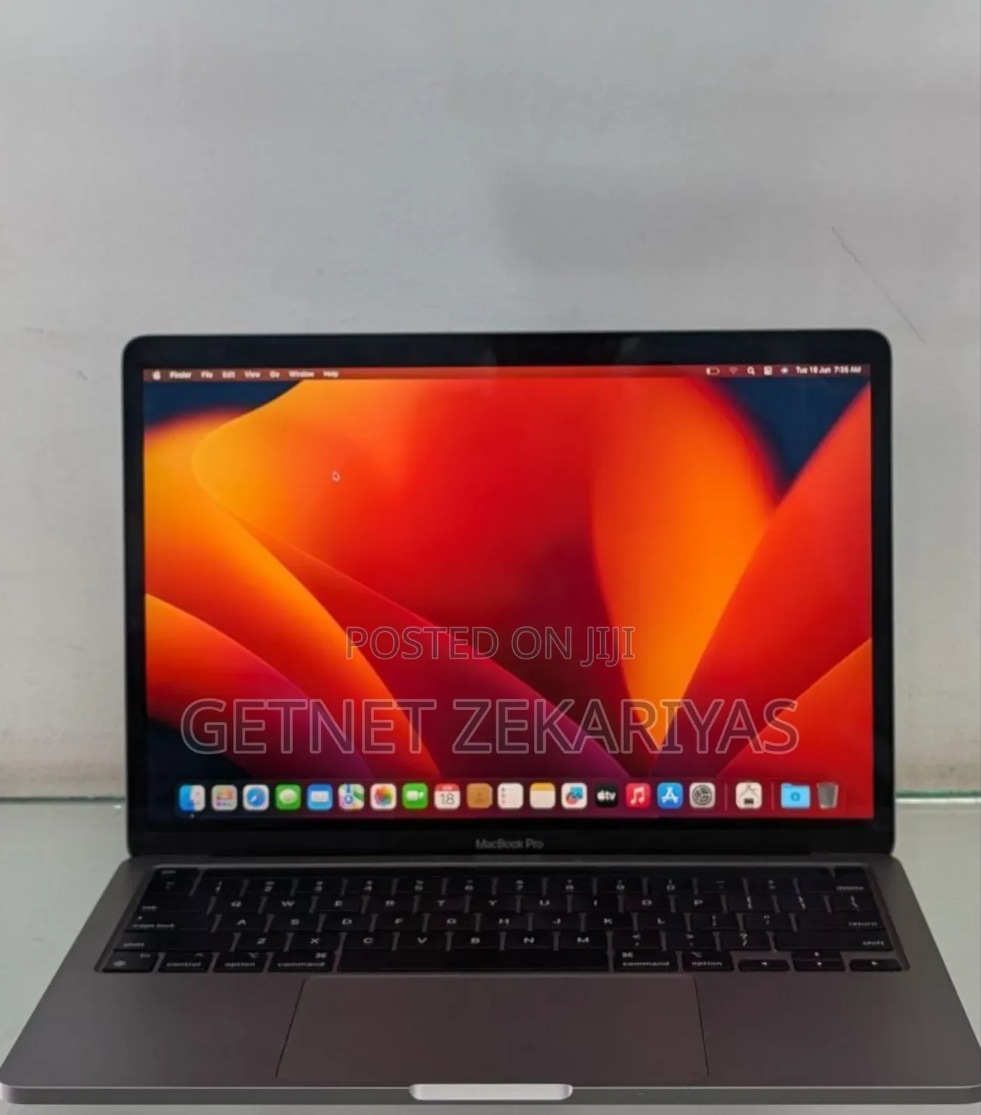 New Laptop Apple MacBook Pro M1 8GB Apple M1 Pro SSD 512GB