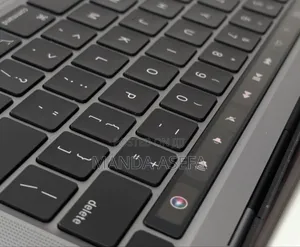 New Laptop Apple MacBook Pro M1 8GB Apple M1 SSD 512GB