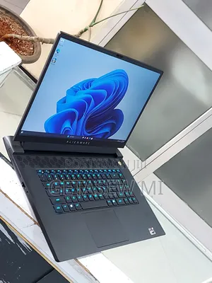 New Laptop Alienware M17x R2 16GB AMD Ryzen 9 SSD 512GB
