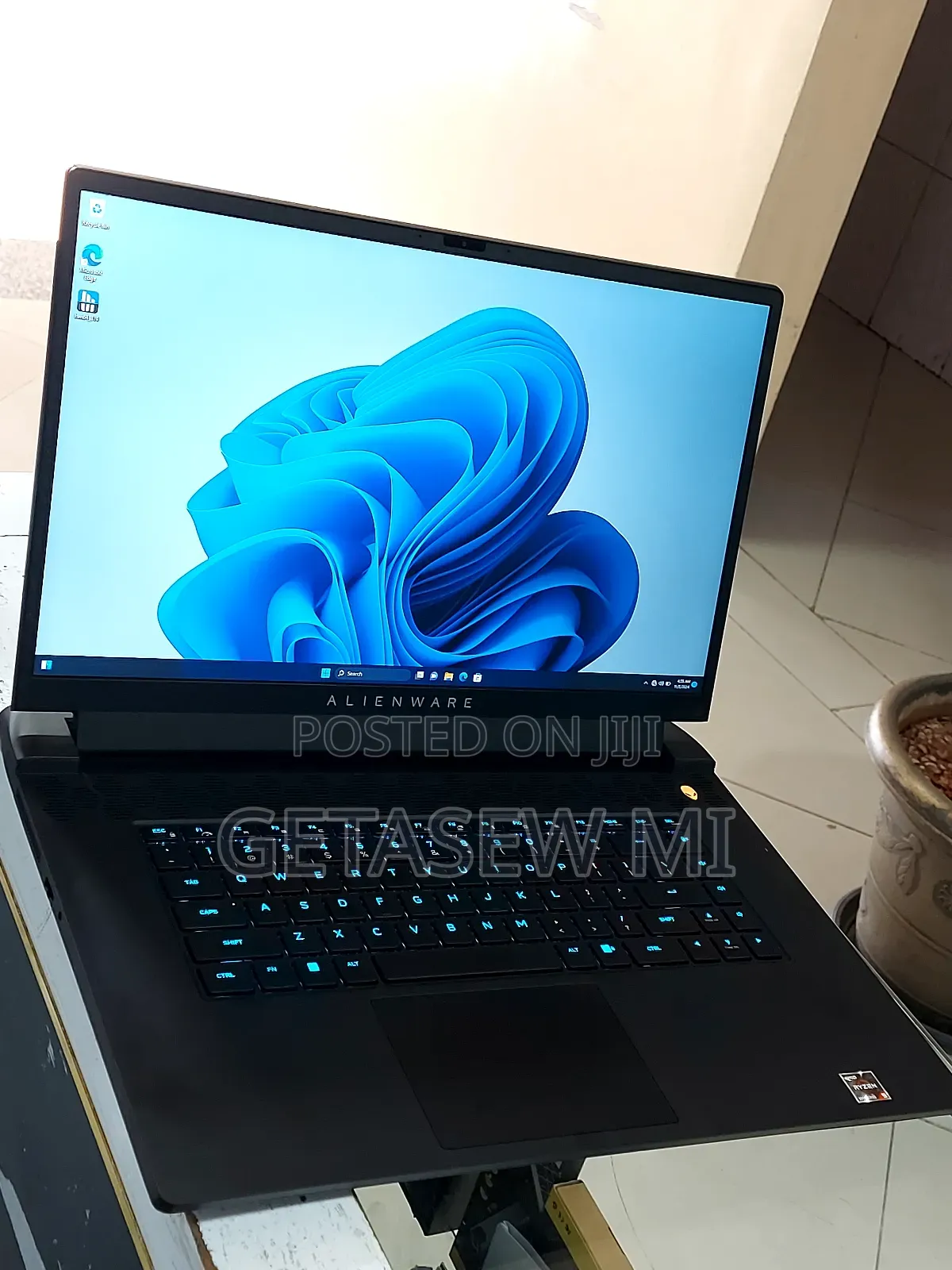 New Laptop Alienware M17x R2 16GB AMD Ryzen 9 SSD 512GB