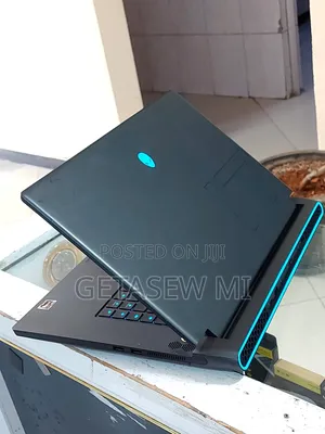 New Laptop Alienware M17x R2 16GB AMD Ryzen 9 SSD 512GB