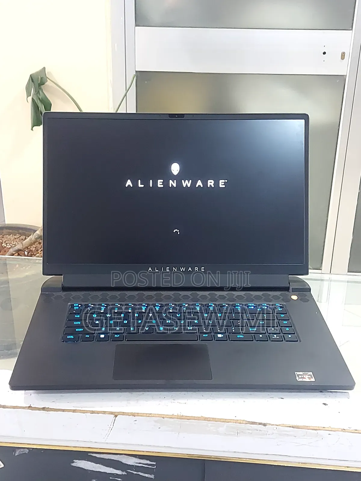 New Laptop Alienware M17x R2 16GB AMD Ryzen 9 SSD 512GB