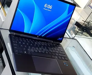 New Laptop HP Spectre 16GB Intel Core I7 SSD 1T
