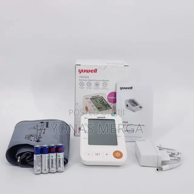 Digital Blood Pressure Monitor/Easy TO USE:Large LCD Display