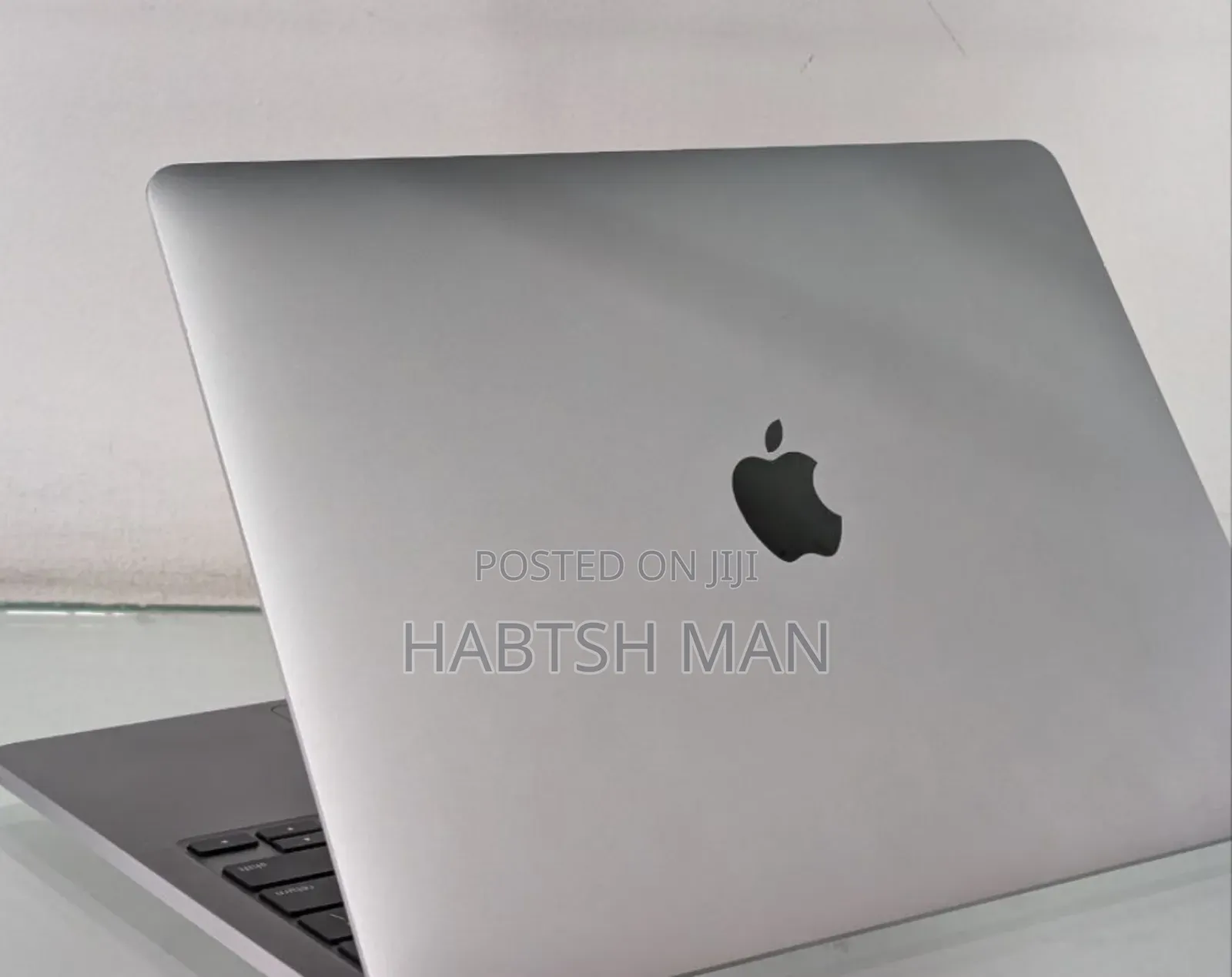 New Laptop Apple MacBook Pro 2020 M1 8GB Intel Core M SSD 512GB