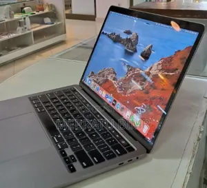 Photo - New Laptop Apple MacBook Pro 2020 16GB Intel Core I5 SSD 512GB