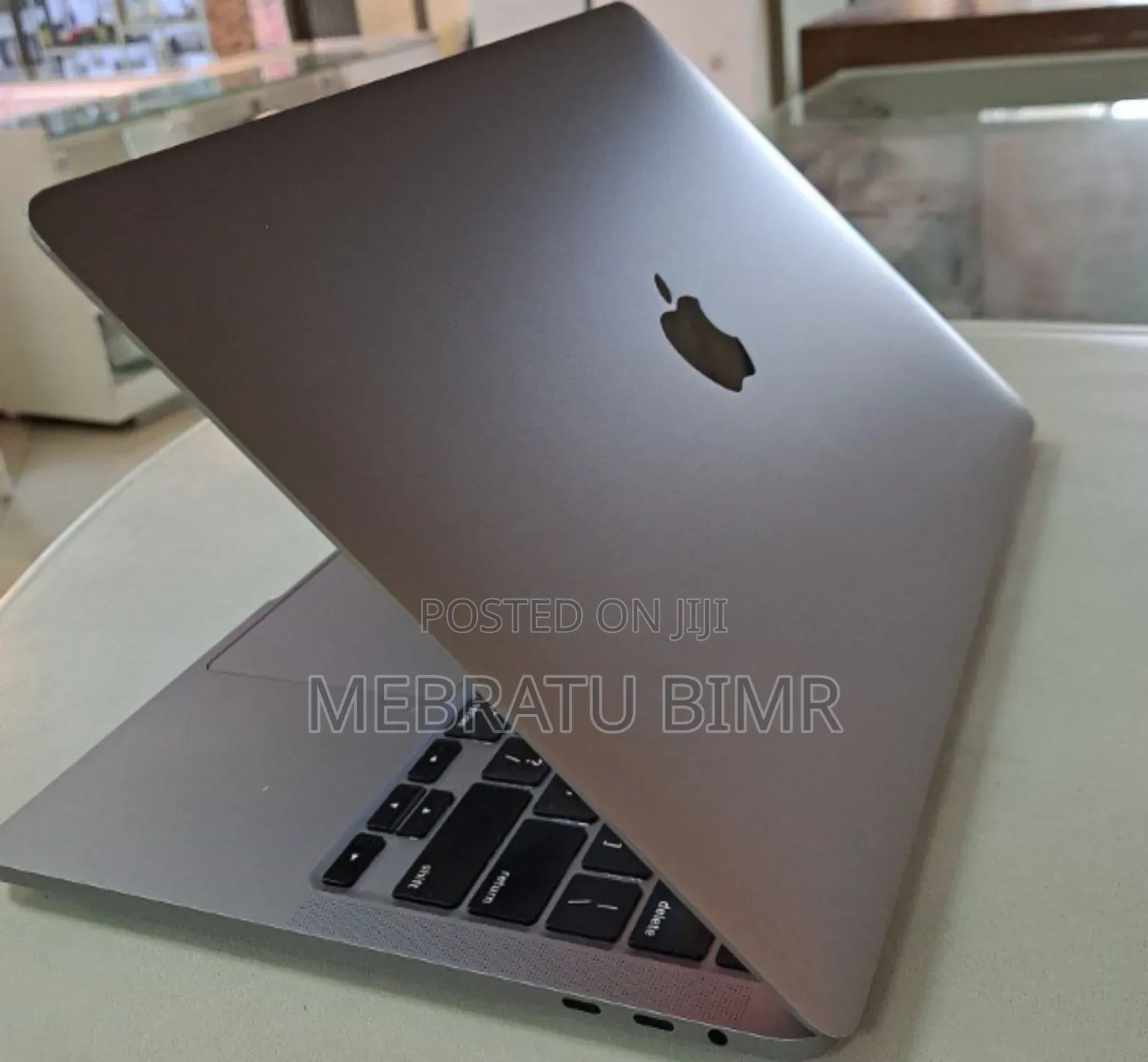 New Laptop Apple MacBook Pro 2020 16GB Intel Core I5 SSD 512GB