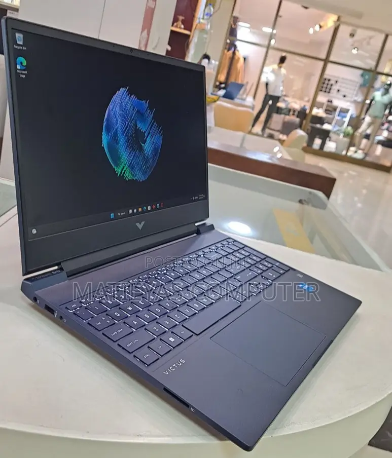 New Laptop HP Victus 15 8GB Intel Core I5 SSD 512GB