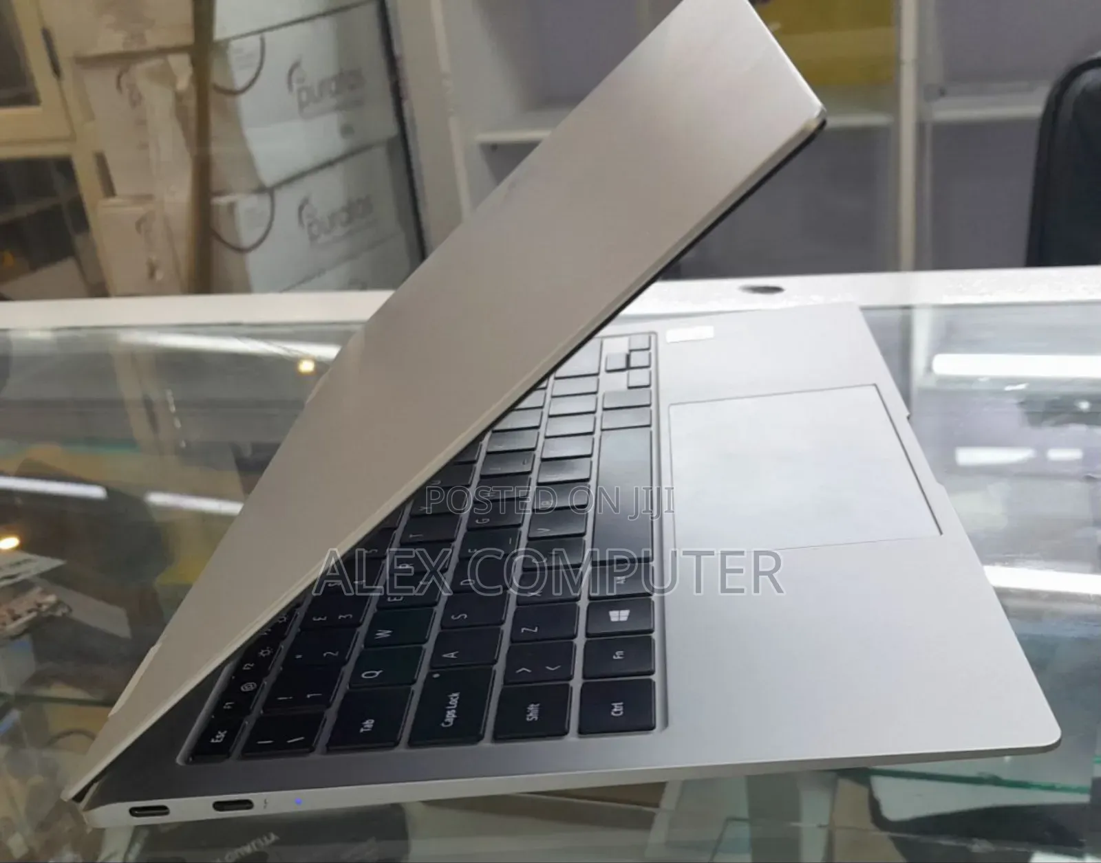 New Laptop Samsung Galaxy Book 2 8GB Intel Core I5 SSD 512GB