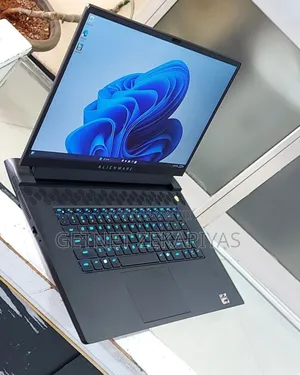 New Laptop Alienware M17x R2 16GB AMD Ryzen 7 SSD 512GB