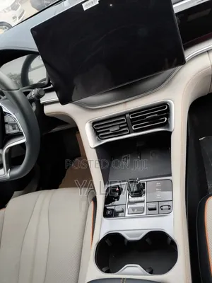 New BYD Seal DM-i 2024 Silver