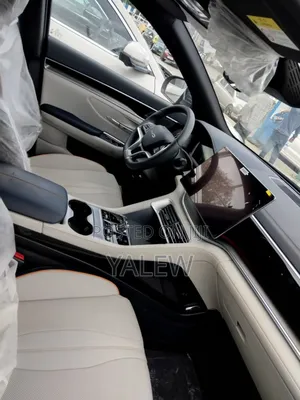 New BYD Seal DM-i 2024 Silver