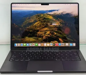 New Laptop Apple MacBook 18GB Apple M3 Pro SSD 512GB