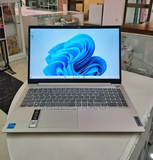 New Laptop Lenovo Ideapad 3 8GB Intel Core I3 SSD 256GB