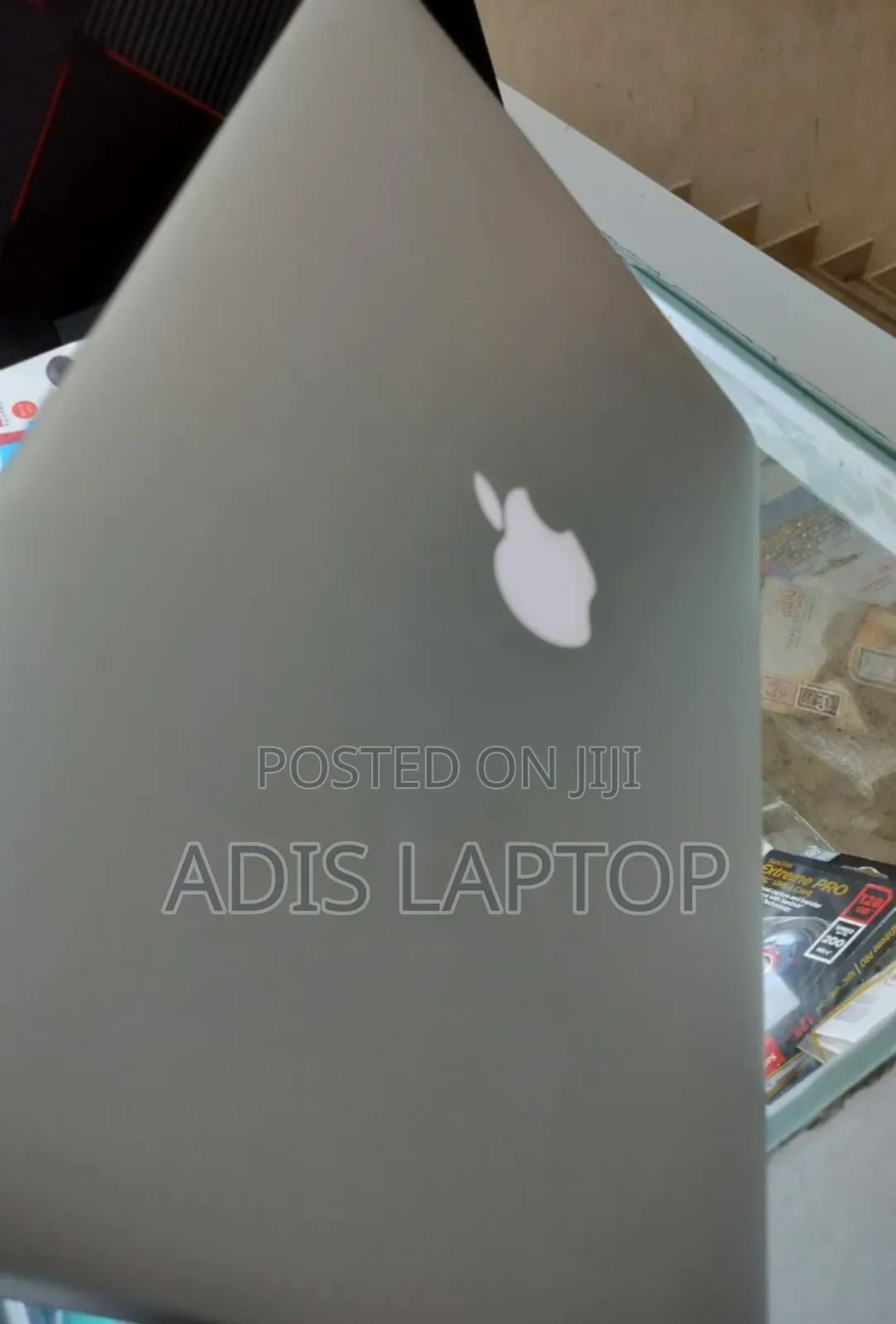 New Laptop Apple MacBook Pro 2015 8GB Intel Core I5 SSD 256GB