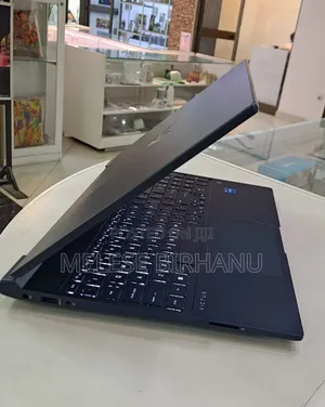 New Laptop HP Victus 16 8GB Intel Core I7 SSD 512GB