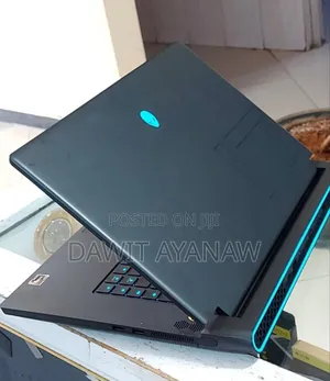 New Laptop Dell Alienware 17 16GB AMD Ryzen 9 SSD 512GB