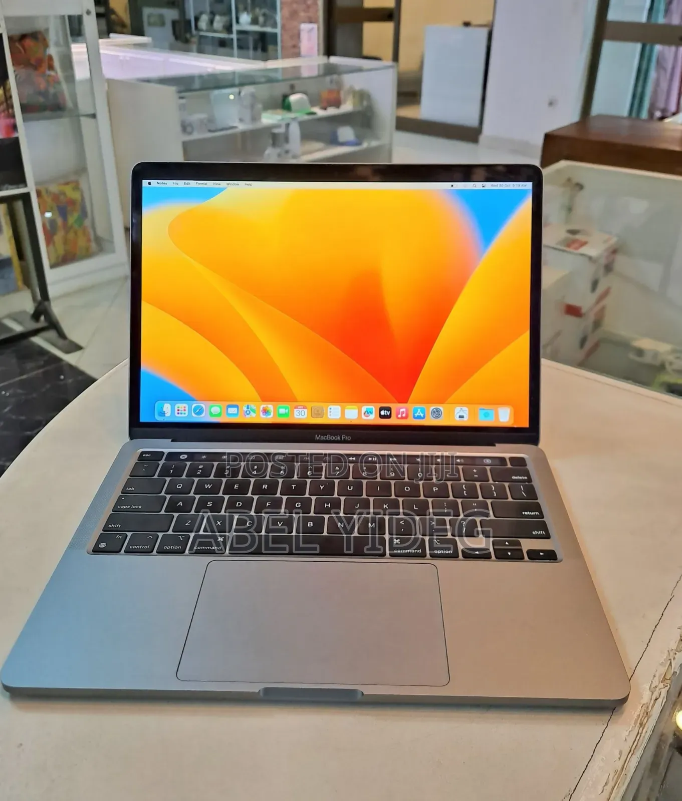 New Laptop Apple MacBook Pro M1 8GB Apple M1 SSD 256GB