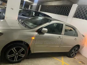 Toyota Corolla 2005 Gold