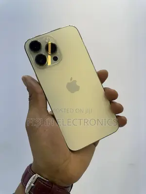 Photo - Apple iPhone 14 Pro Max 256 GB Gold