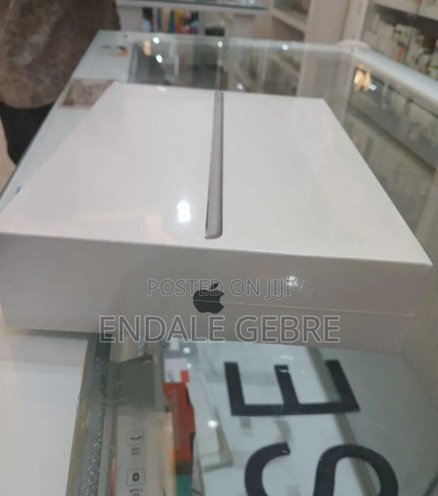 New Apple iPad (2022) 256 GB Gray