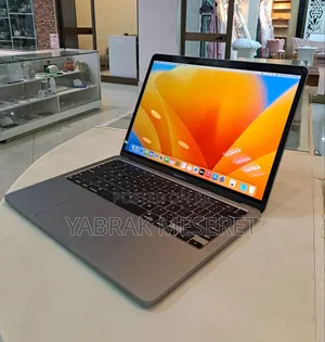 New Laptop Apple MacBook Pro M1 8GB Apple M1 Pro SSD 256GB