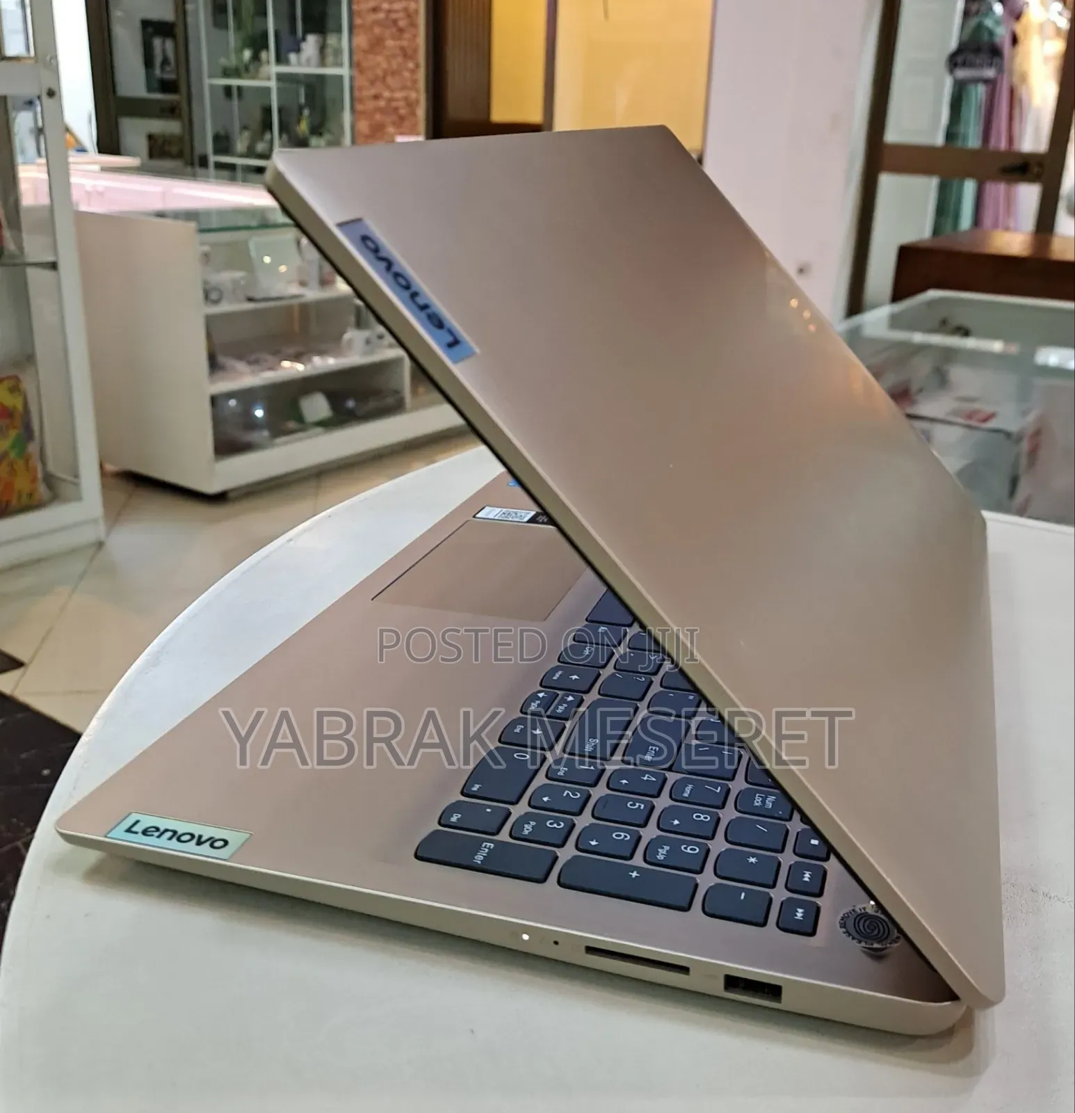 New Laptop Lenovo 8GB Intel Core I3 SSD 256GB