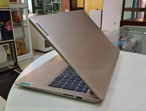 New Laptop Lenovo 8GB Intel Core I3 SSD 256GB