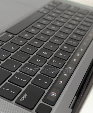 Photo - New Laptop Apple MacBook Pro 2020 M1 8GB Apple M1 SSD 512GB