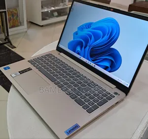 New Laptop Lenovo Ideapad 3 8GB Intel Core I3 SSD 256GB