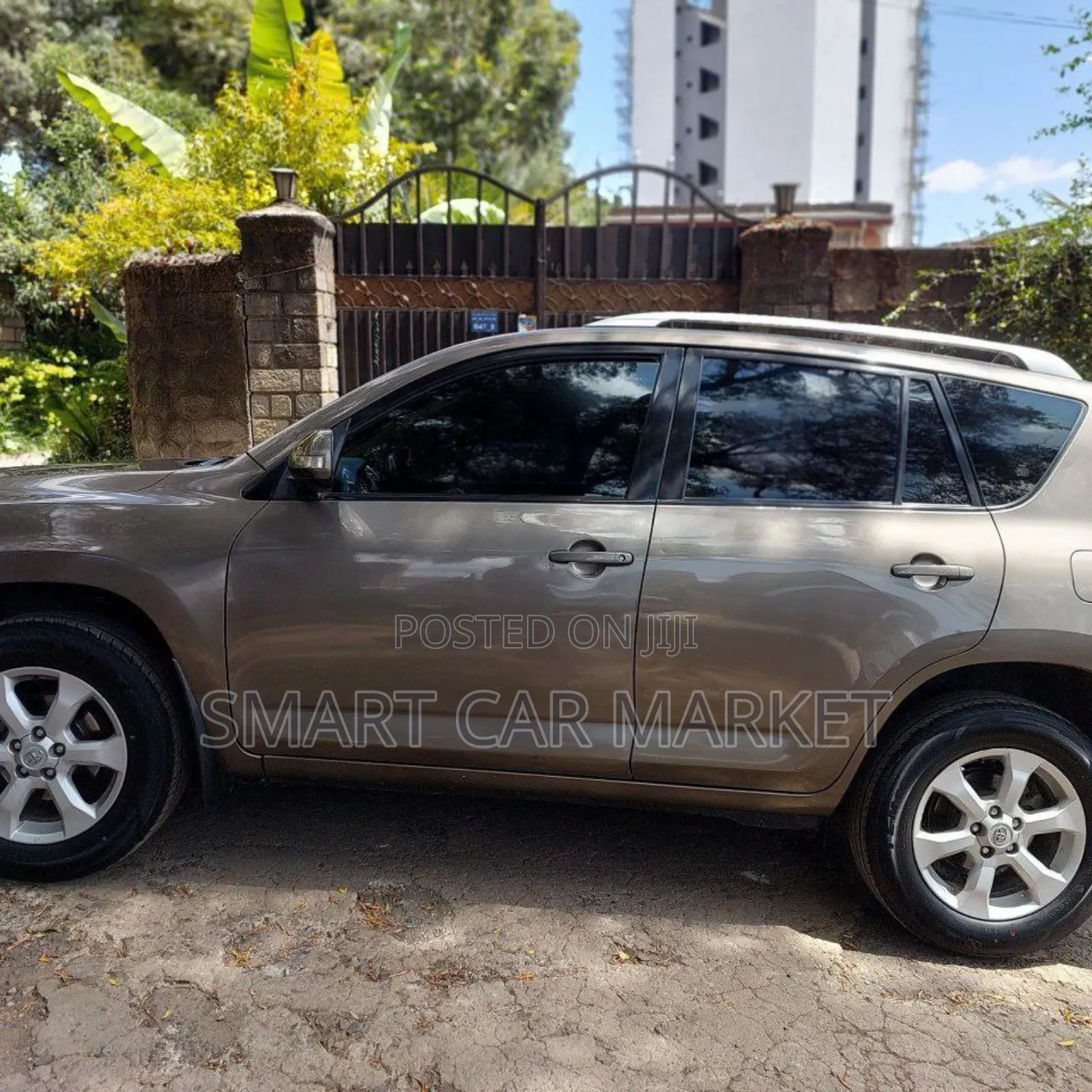 Toyota RAV4 2012 Brown