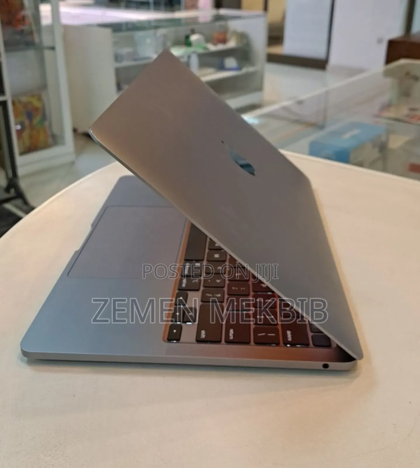 New Laptop Apple MacBook Air 2020 M1 8GB SSD 256GB